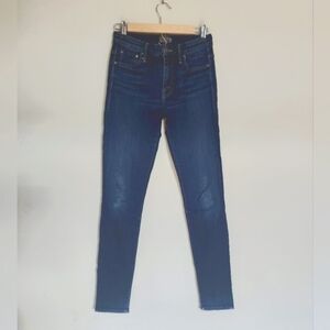 Mother The High Waisted Looker jeans in Coffee, Tea or Me? Lyocell Blend size 25
